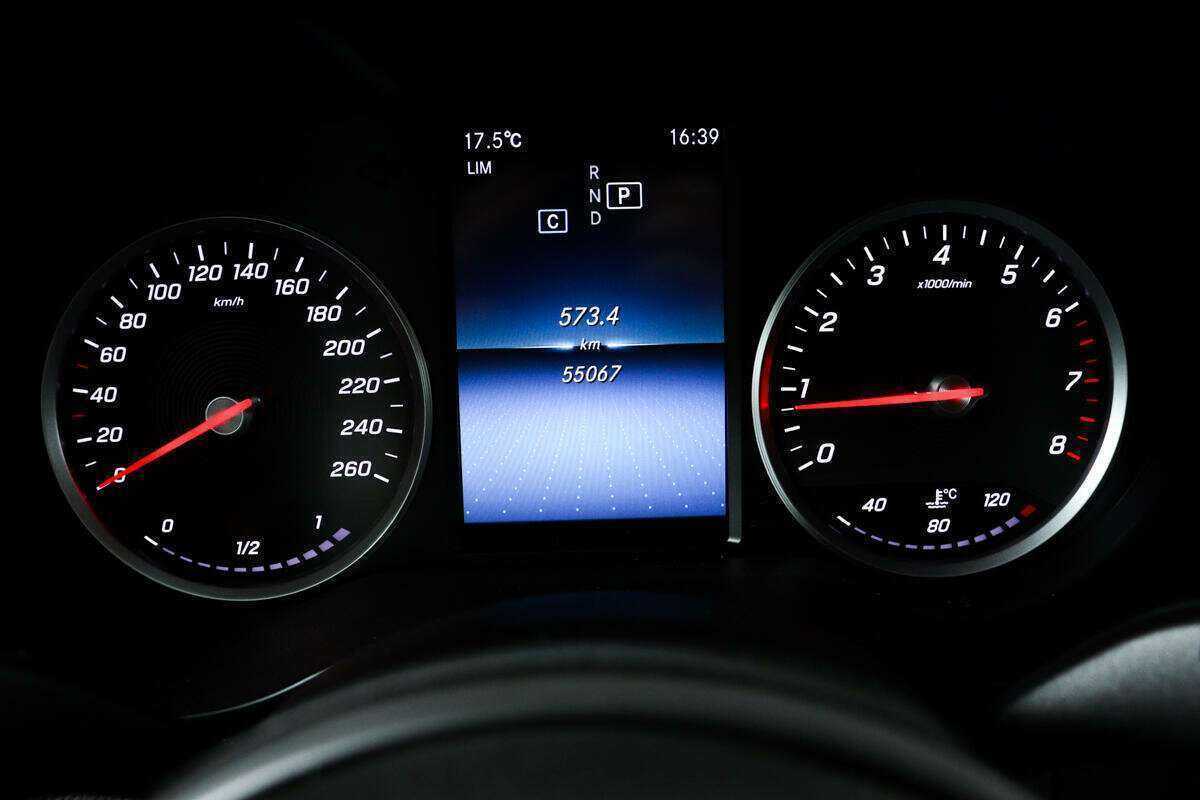 Mercedes-Benz C-Класс 2018 года с пробегом. Фото: #9