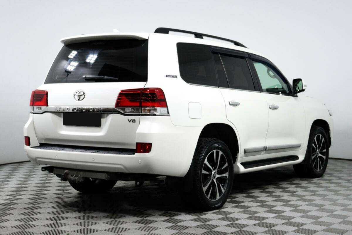 Toyota Land Cruiser 2015 года с пробегом. Фото: #4