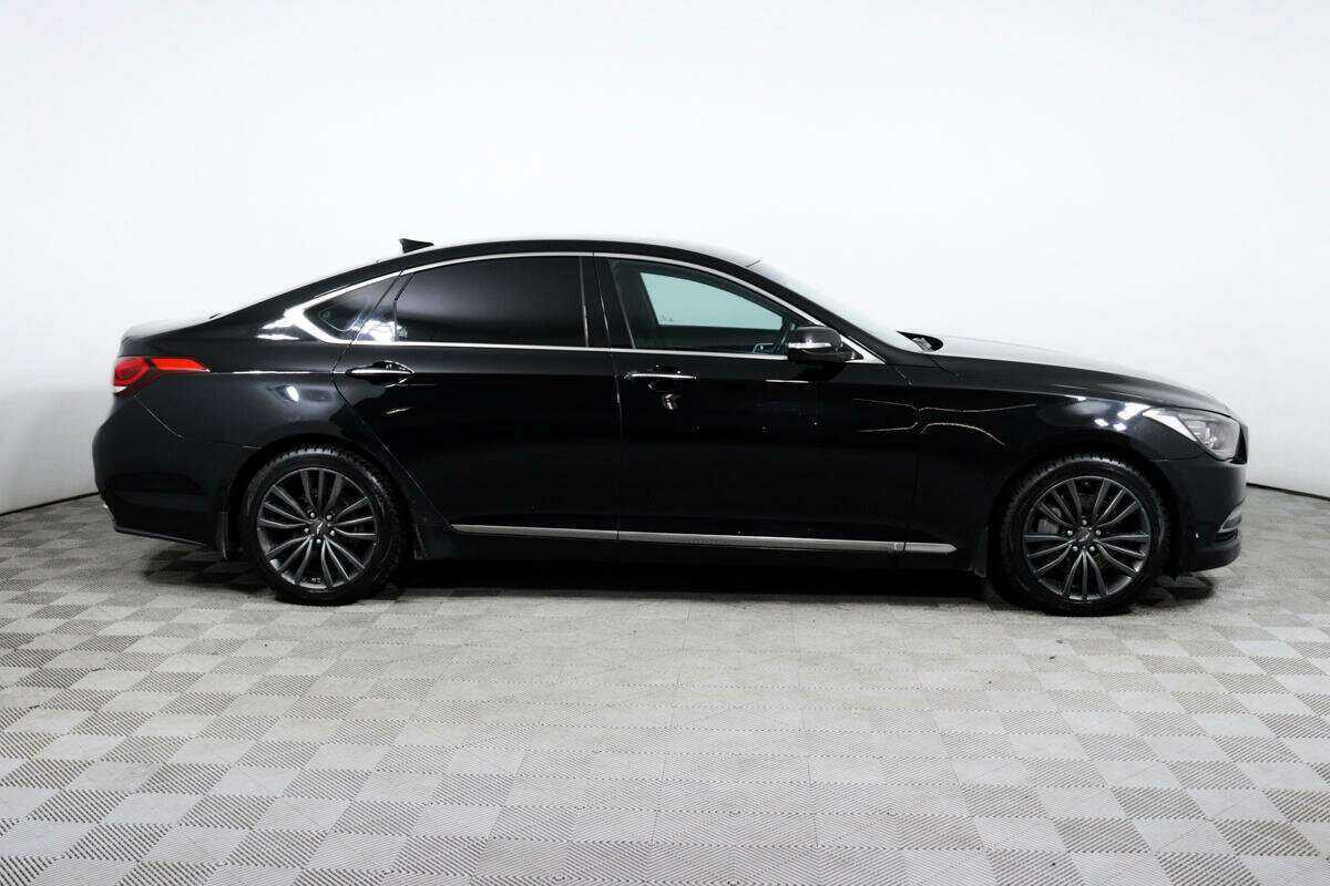 Hyundai Genesis 2016 года с пробегом. Фото: #3