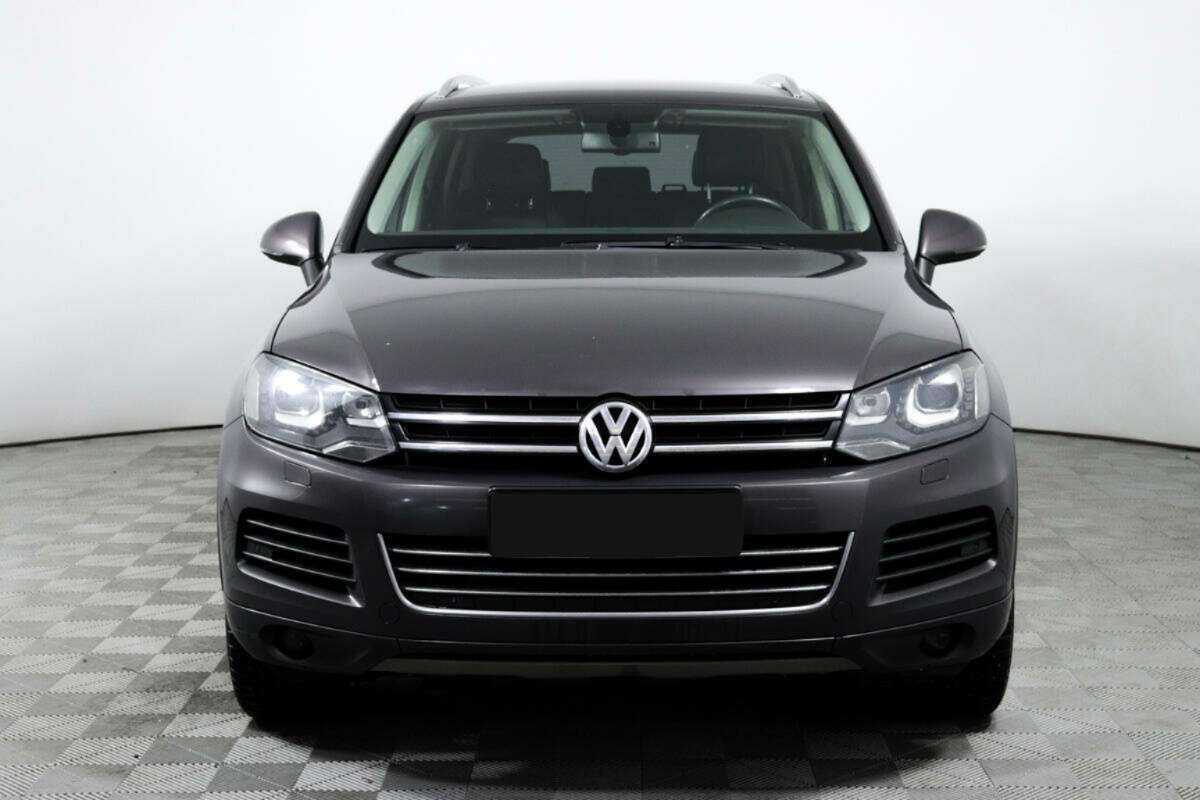 Volkswagen Touareg 2011 года с пробегом. Фото: #1
