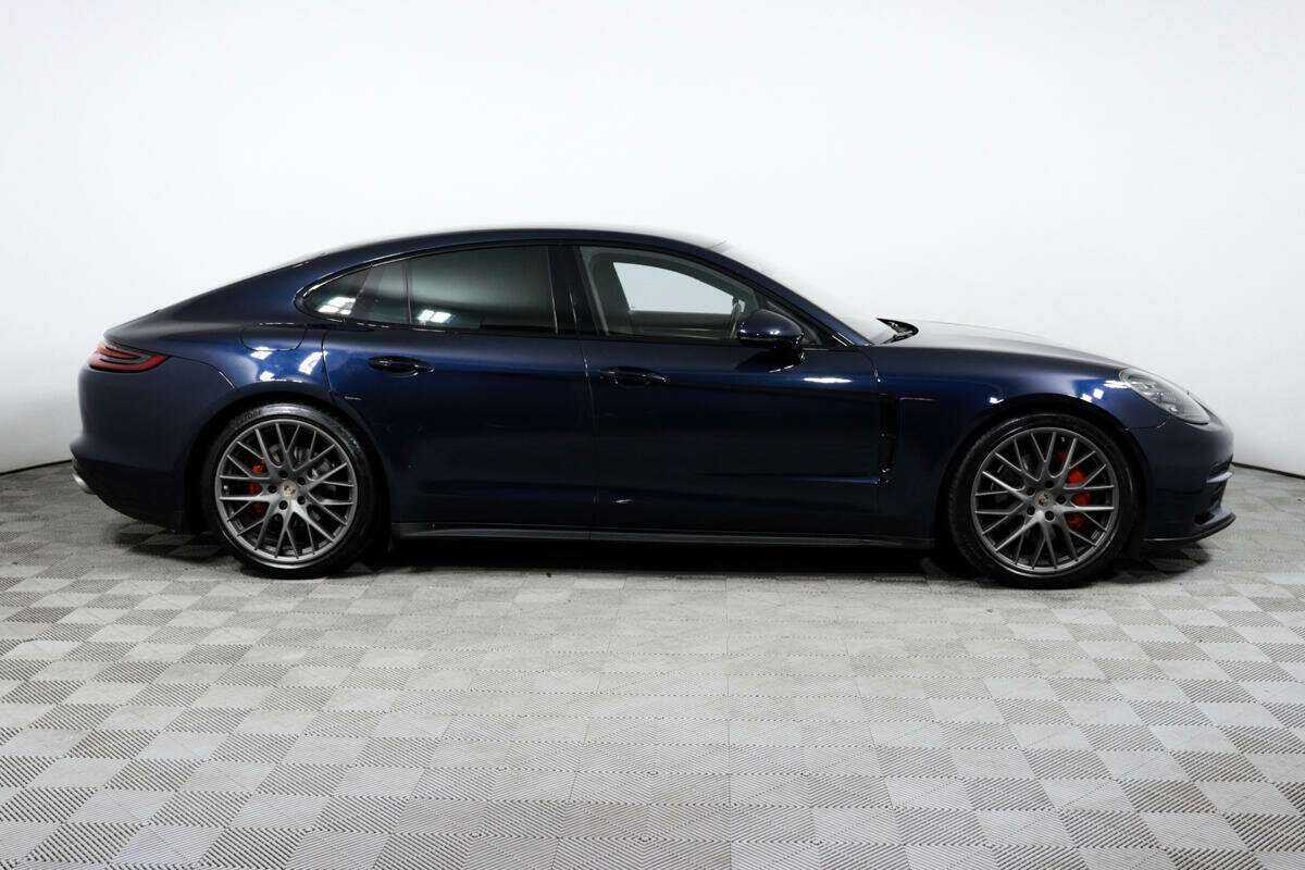 Porsche Panamera 2017 года с пробегом. Фото: #3
