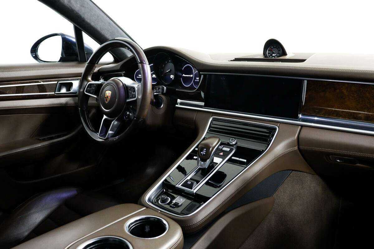 Porsche Panamera 2017 года с пробегом. Фото: #8