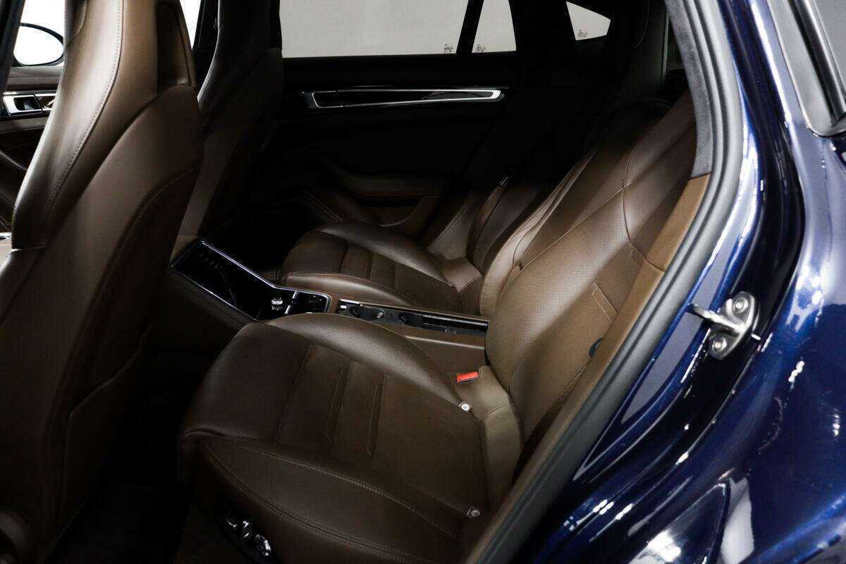 Porsche Panamera 2017 года с пробегом. Фото: #11