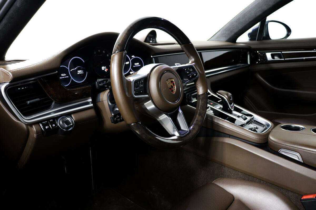 Porsche Panamera 2017 года с пробегом. Фото: #12