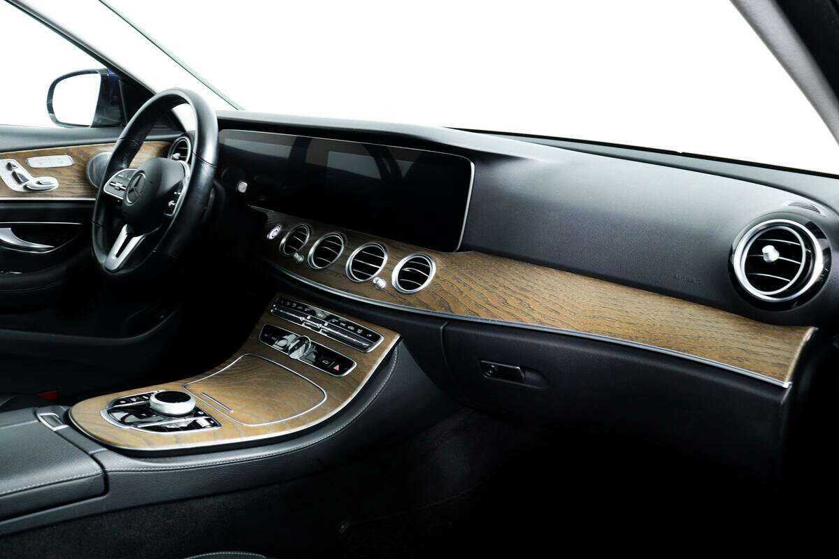 Mercedes-Benz E-Класс 2020 года с пробегом. Фото: #8