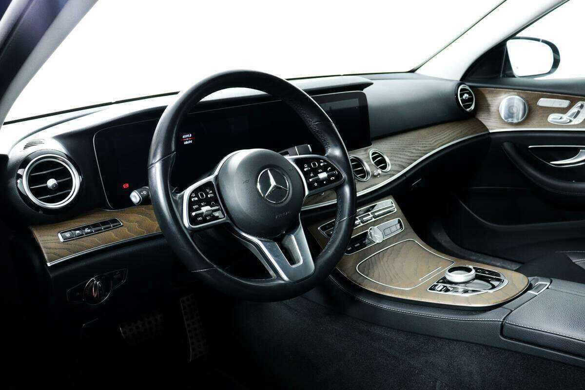 Mercedes-Benz E-Класс 2020 года с пробегом. Фото: #12