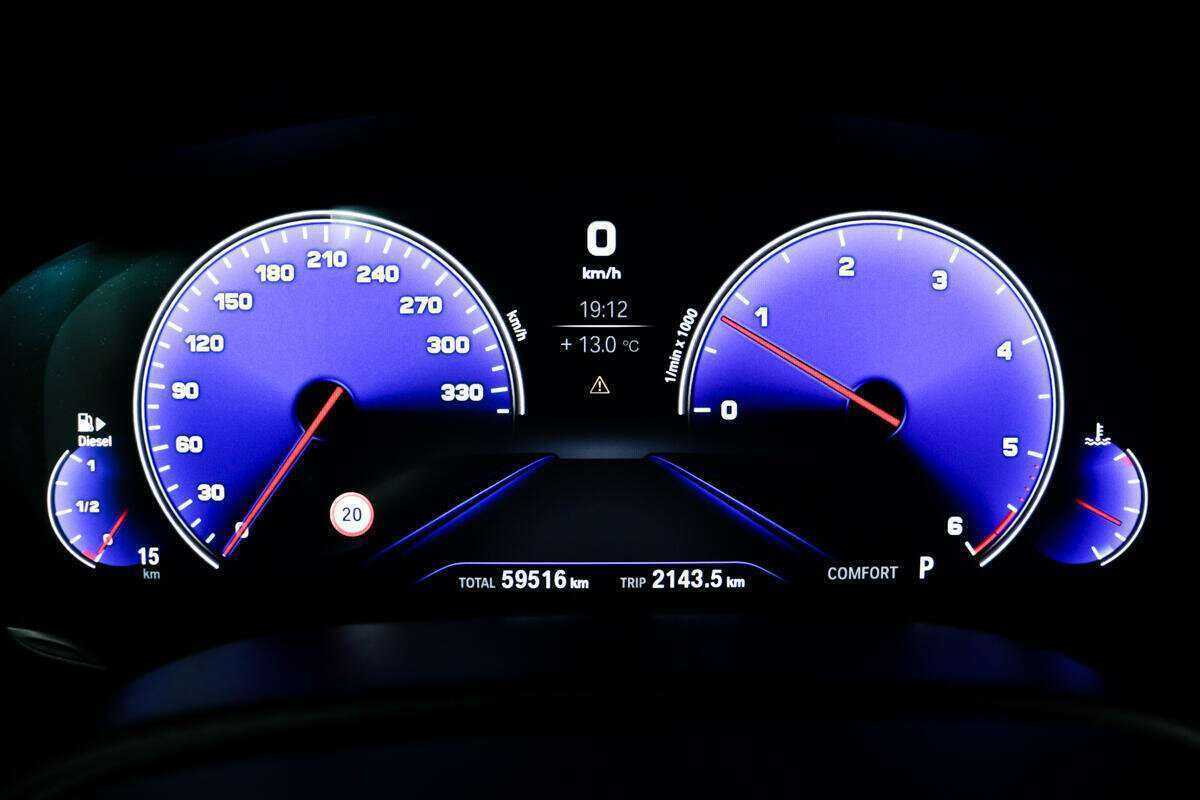 BMW 5 серии 2019 года с пробегом. Фото: #9