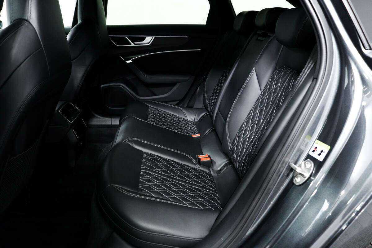 Audi A6 2019 года с пробегом. Фото: #11