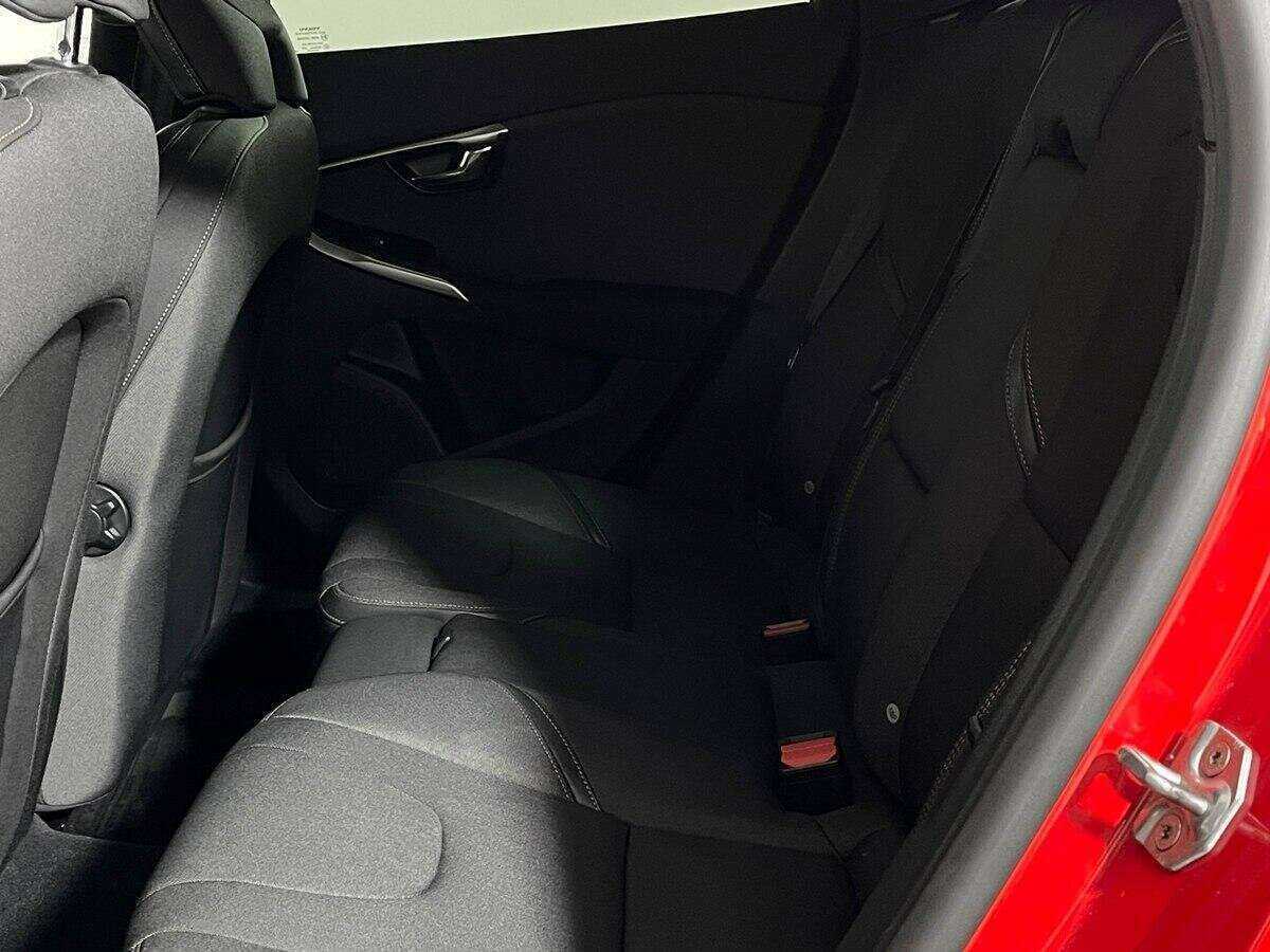 Volvo V40 Cross Country 2018 года с пробегом. Фото: #9