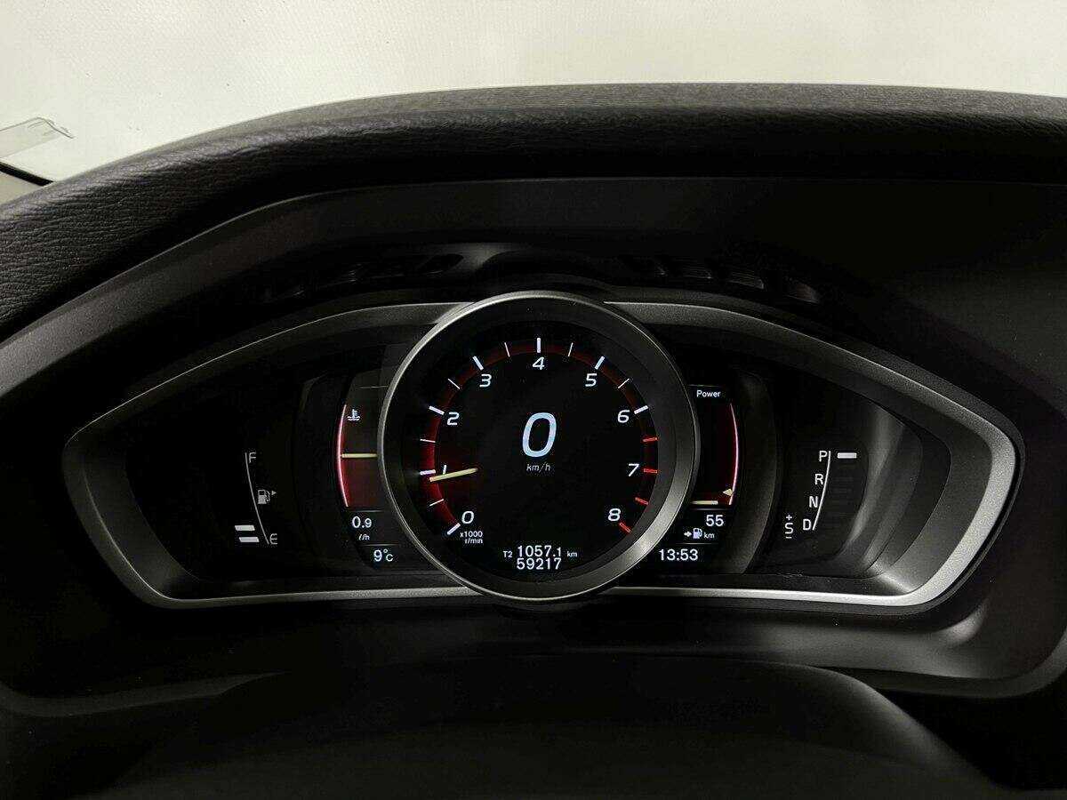 Volvo V40 Cross Country 2018 года с пробегом. Фото: #10