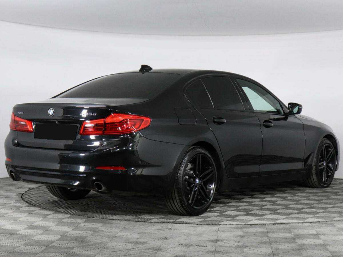 BMW 5 серии 2019 года с пробегом. Фото: #1