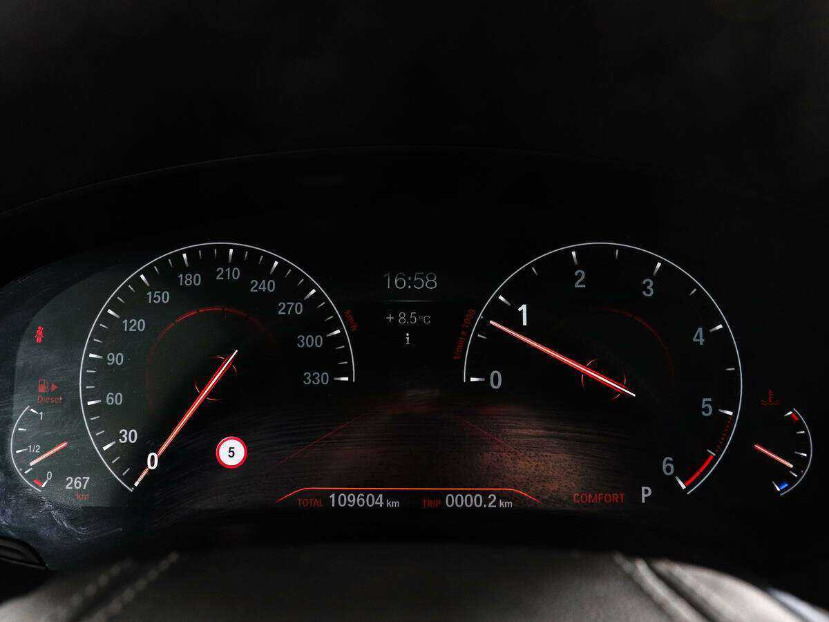 BMW 5 серии 2019 года с пробегом. Фото: #7