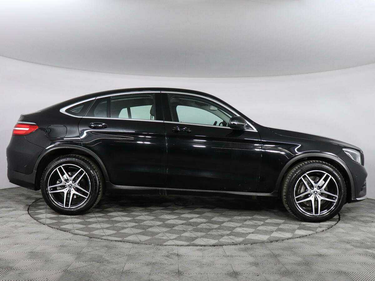 Mercedes-Benz GLC Coupe 2017 года с пробегом. Фото: #3
