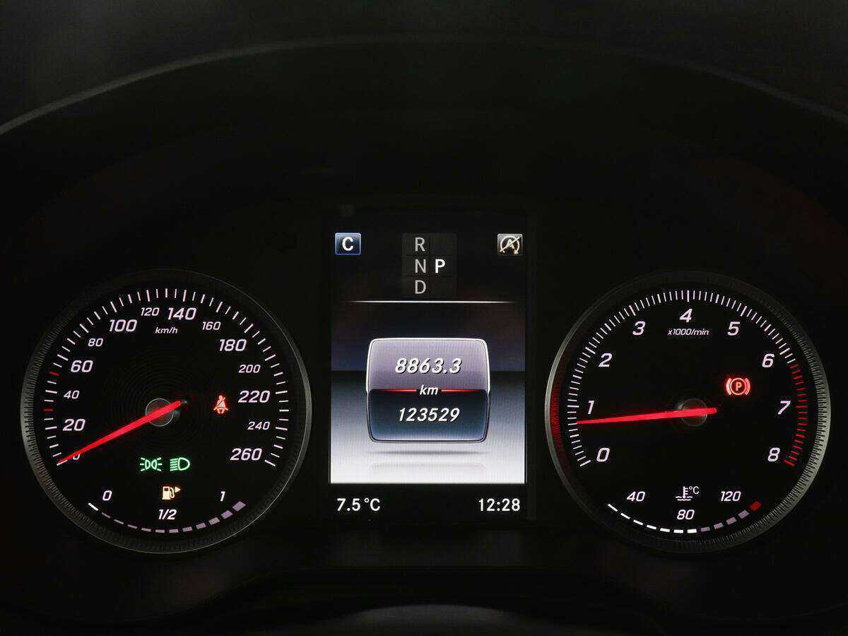 Mercedes-Benz GLC Coupe 2017 года с пробегом. Фото: #10