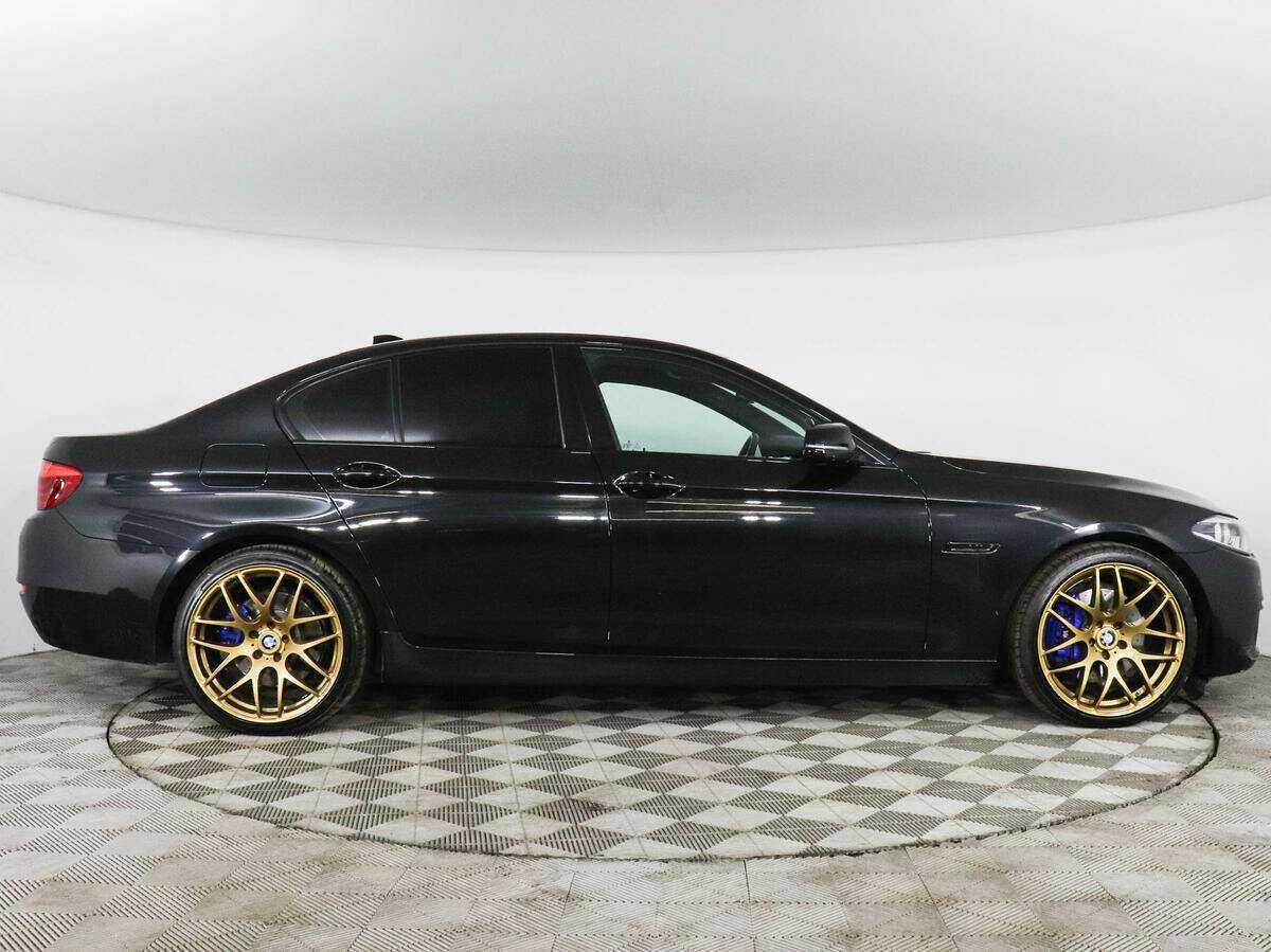 BMW 5 серии 2016 года с пробегом. Фото: #4