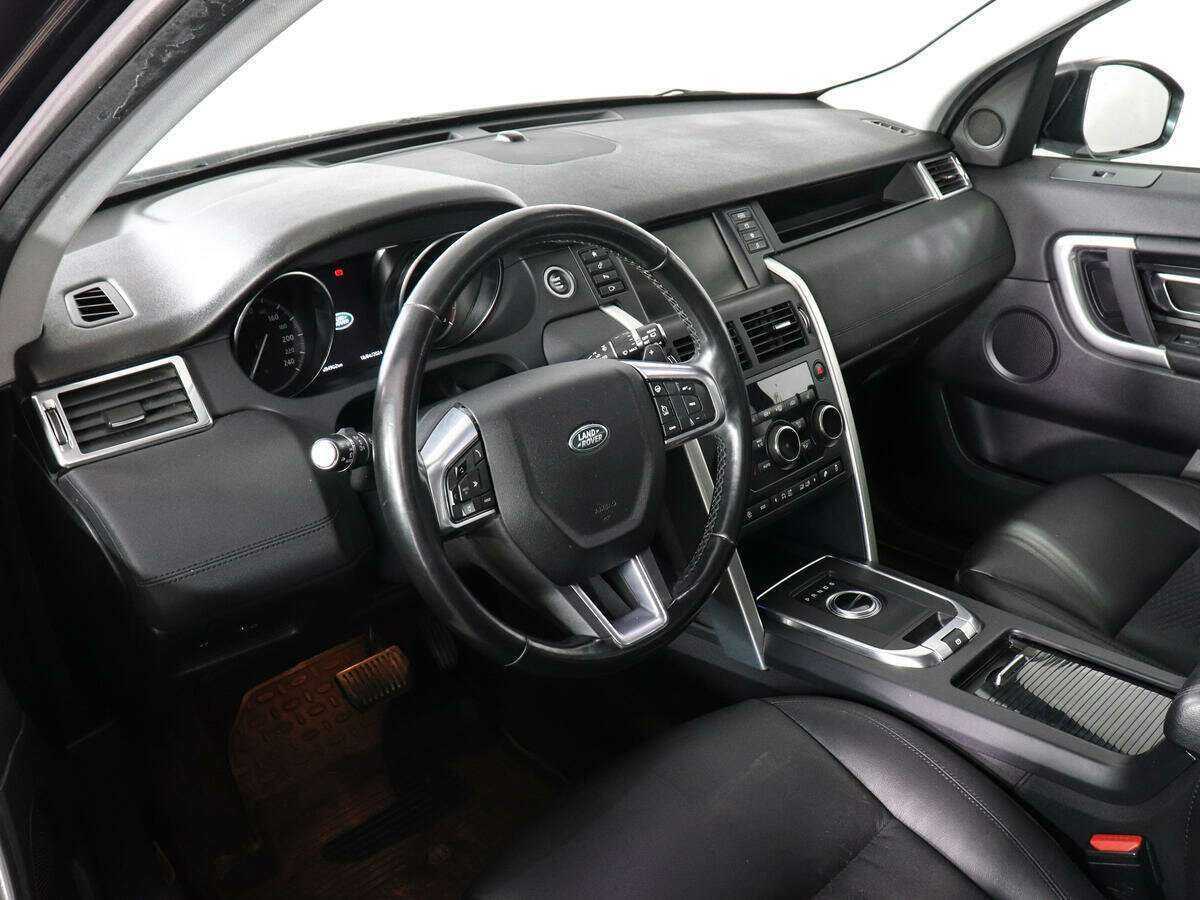 Land Rover Discovery Sport 2019 года с пробегом. Фото: #8