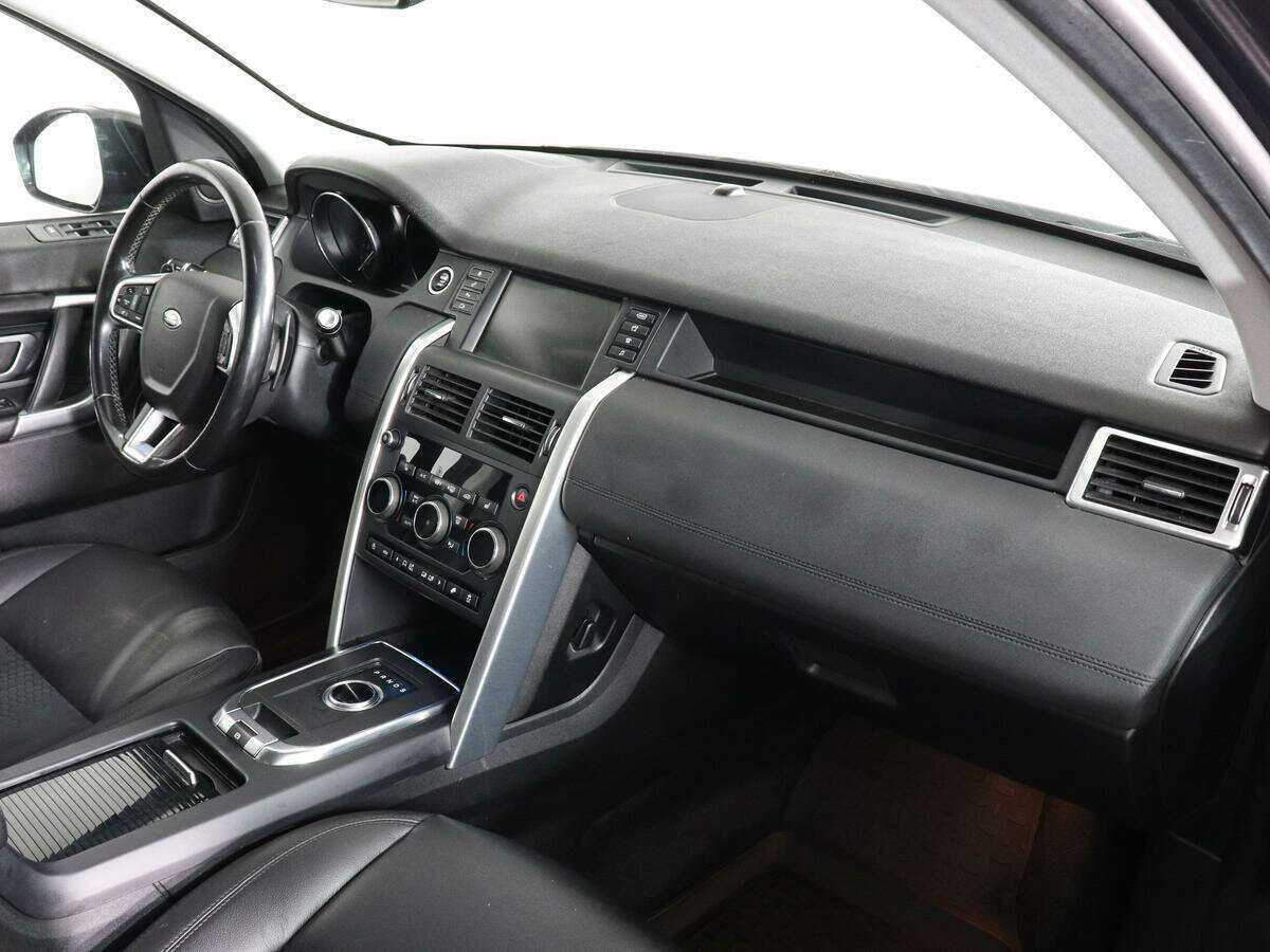 Land Rover Discovery Sport 2019 года с пробегом. Фото: #9