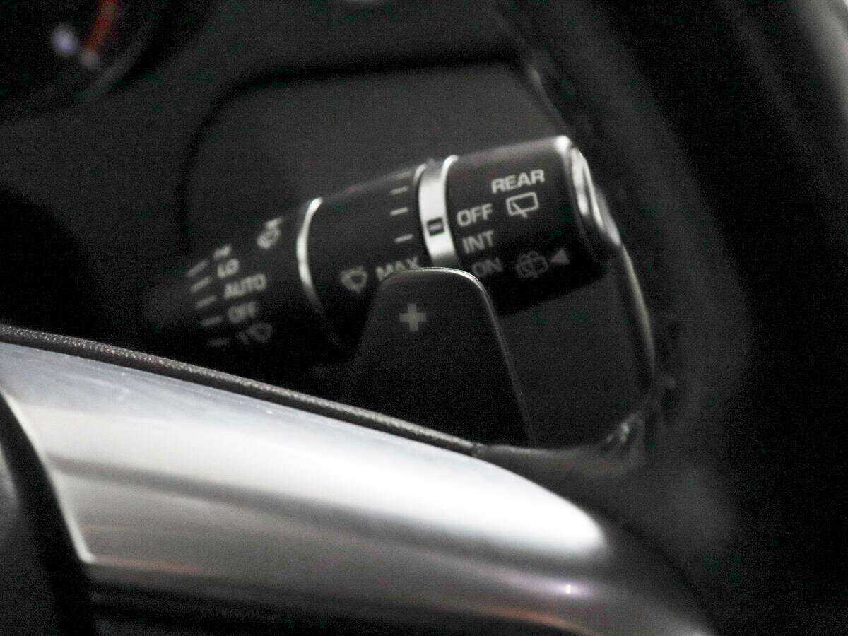 Land Rover Discovery Sport 2019 года с пробегом. Фото: #12