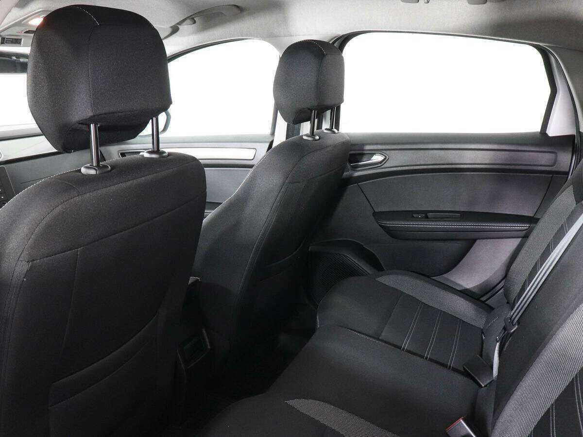 Б/У Рено Аркана 2020 года. Фото: #11