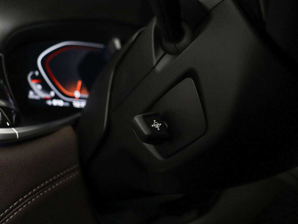 BMW 7 серии 2021 года с пробегом. Фото: #12