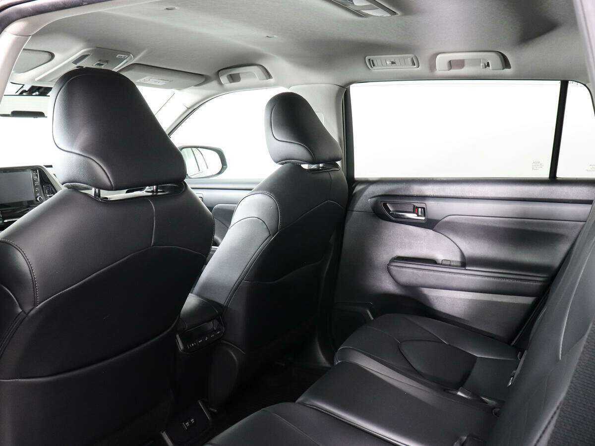 Toyota Highlander 2020 года с пробегом. Фото: #11