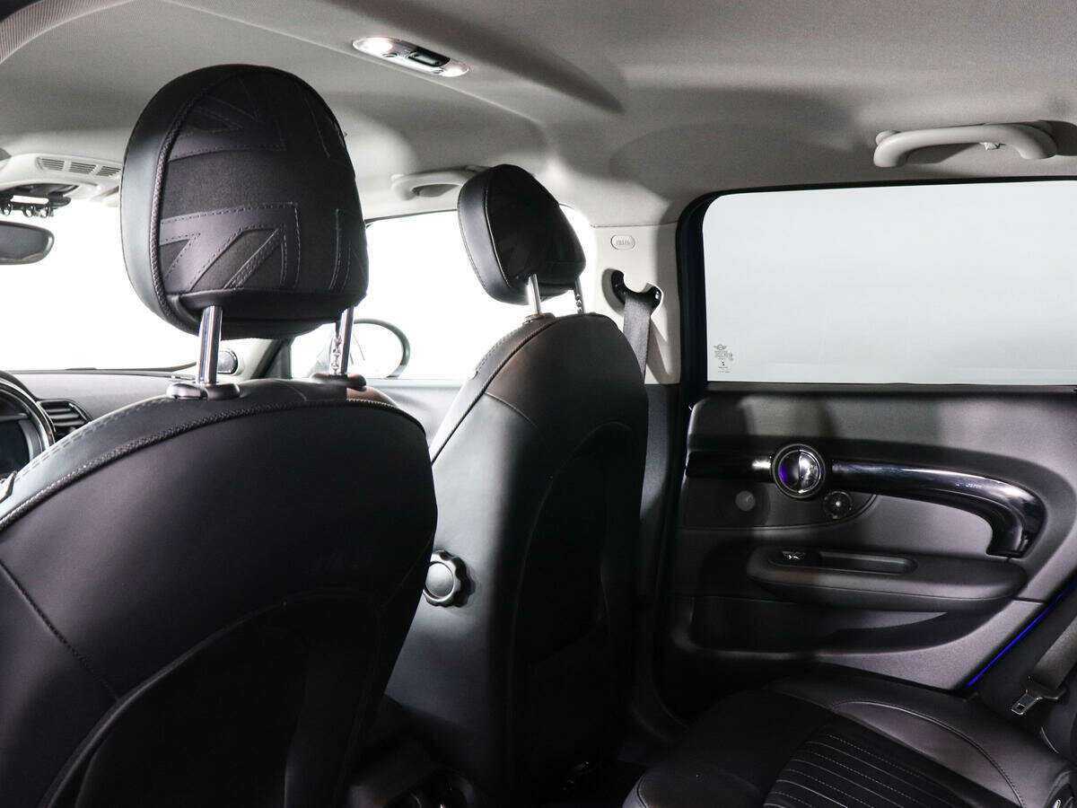 Mini Clubman 2018 года с пробегом. Фото: #11