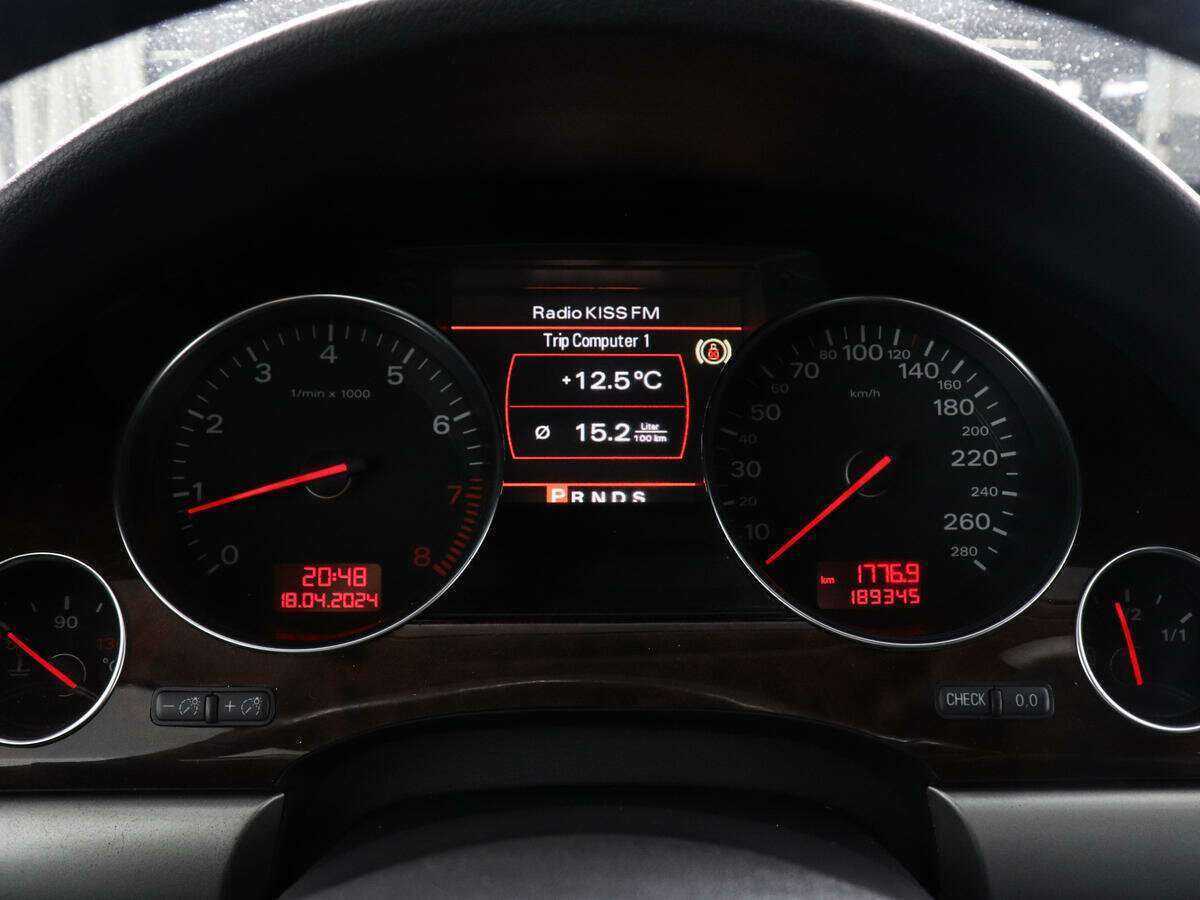 Audi A8 2007 года с пробегом. Фото: #10