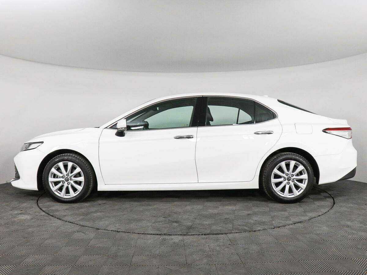 Toyota Camry 2019 года с пробегом. Фото: #6