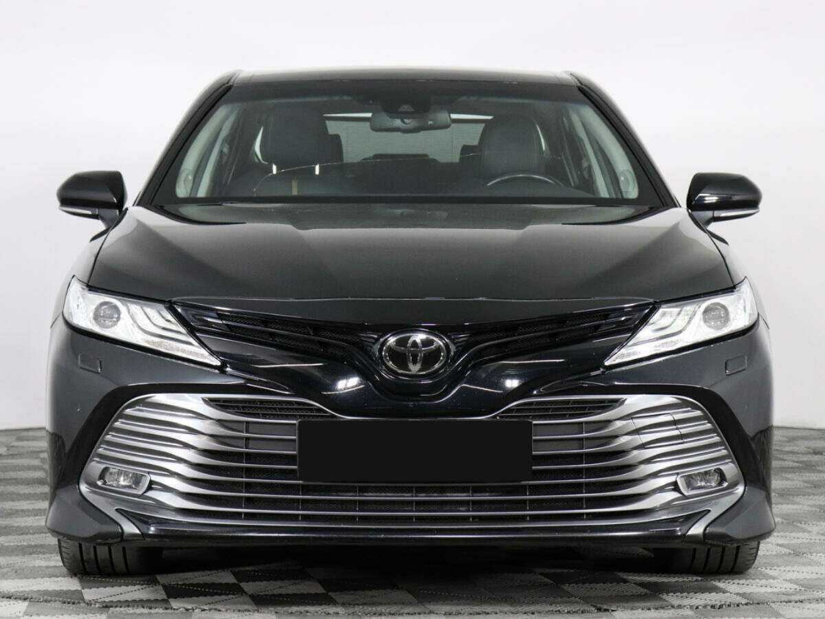 Toyota Camry 2018 года с пробегом. Фото: #1