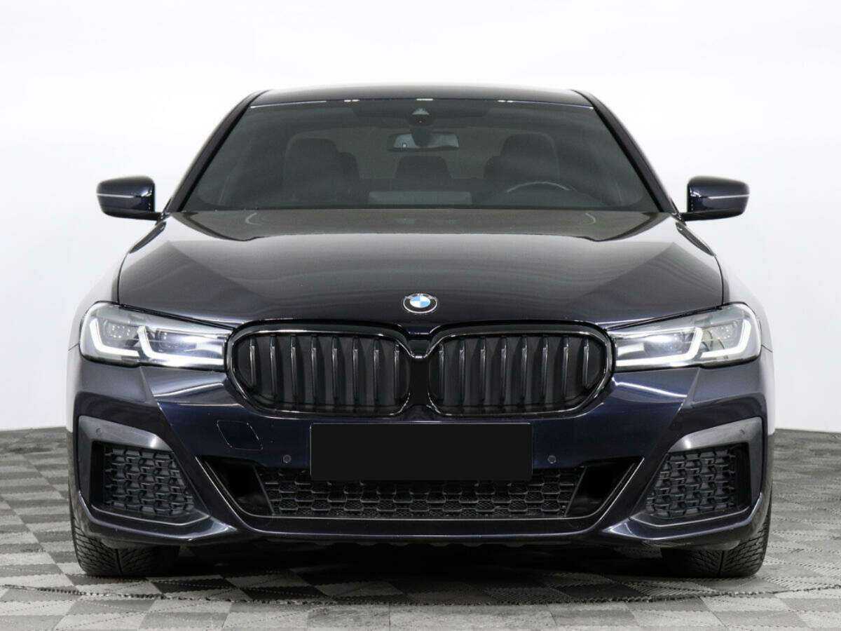 BMW 5 серии 2021 года с пробегом. Фото: #2