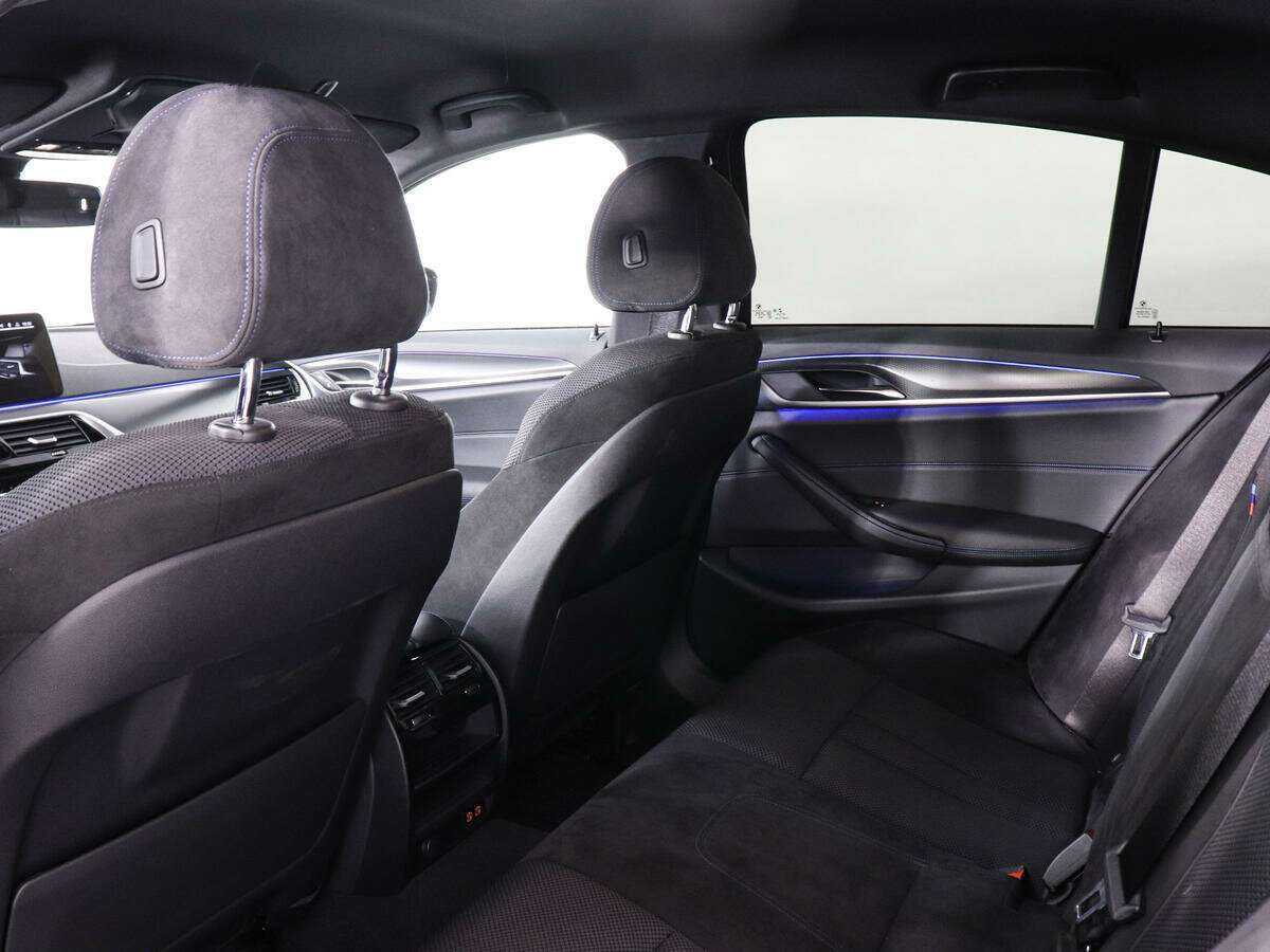 BMW 5 серии 2021 года с пробегом. Фото: #8