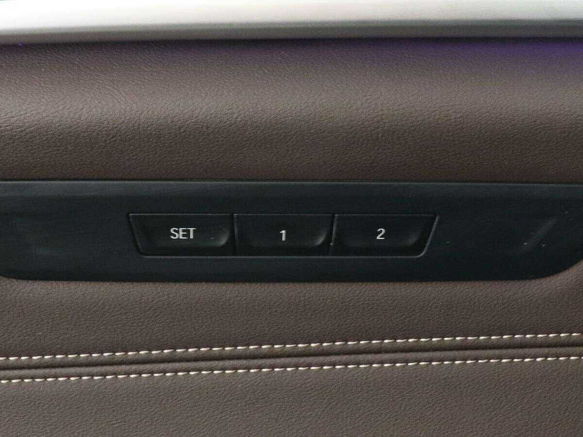 BMW 5 серии 2020 года с пробегом. Фото: #14