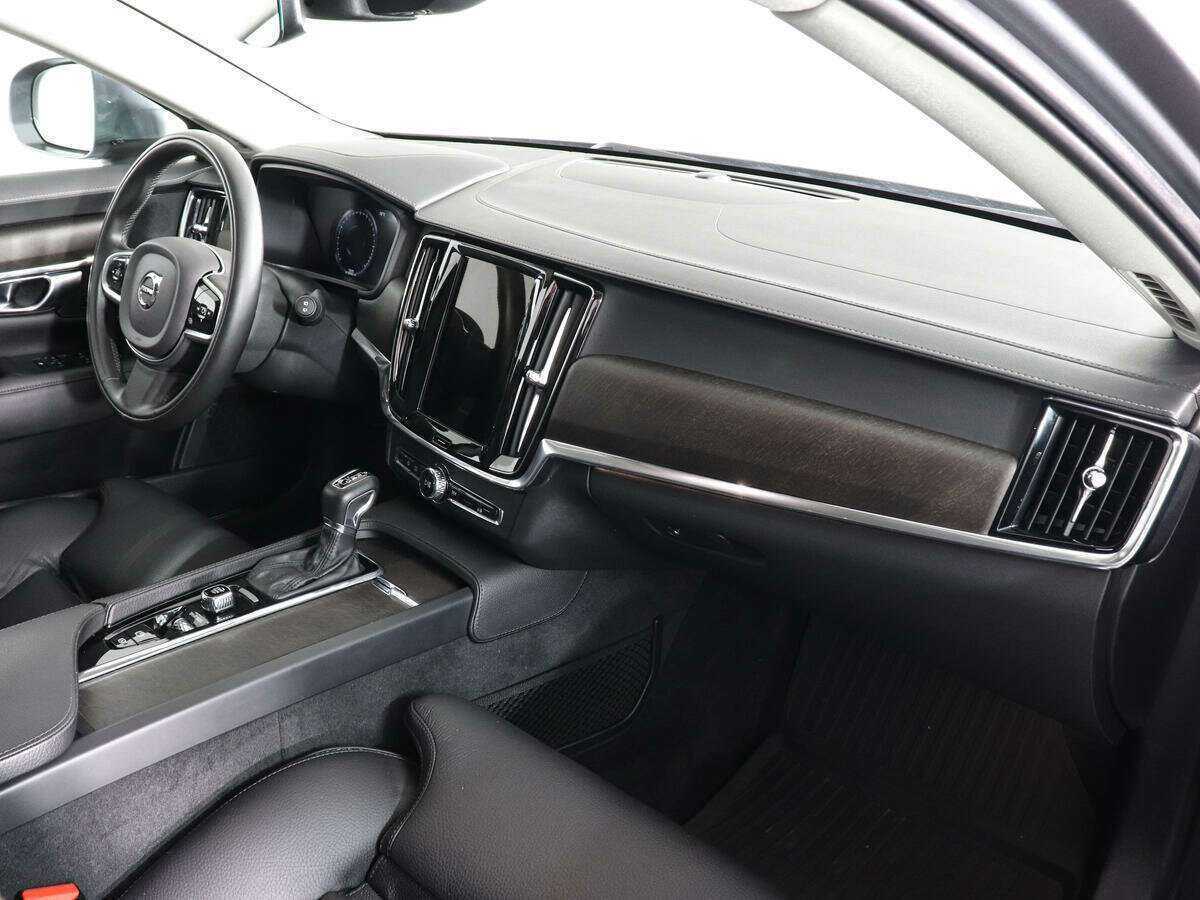 Volvo V90 Cross Country 2019 года с пробегом. Фото: #8