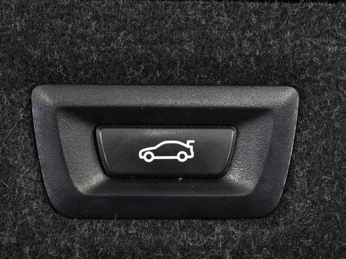 BMW 5 серии 2021 года с пробегом. Фото: #11