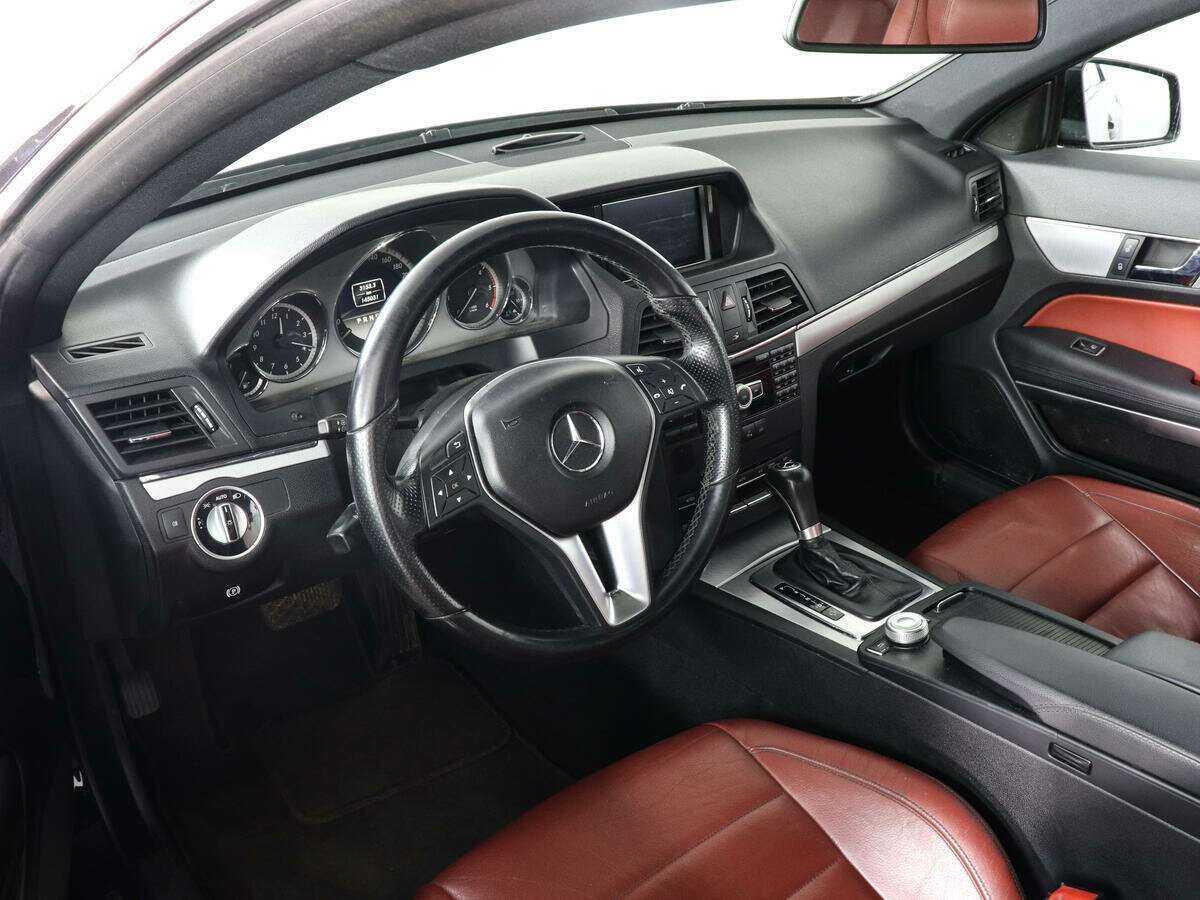 Mercedes-Benz E-Класс 2011 года с пробегом. Фото: #8