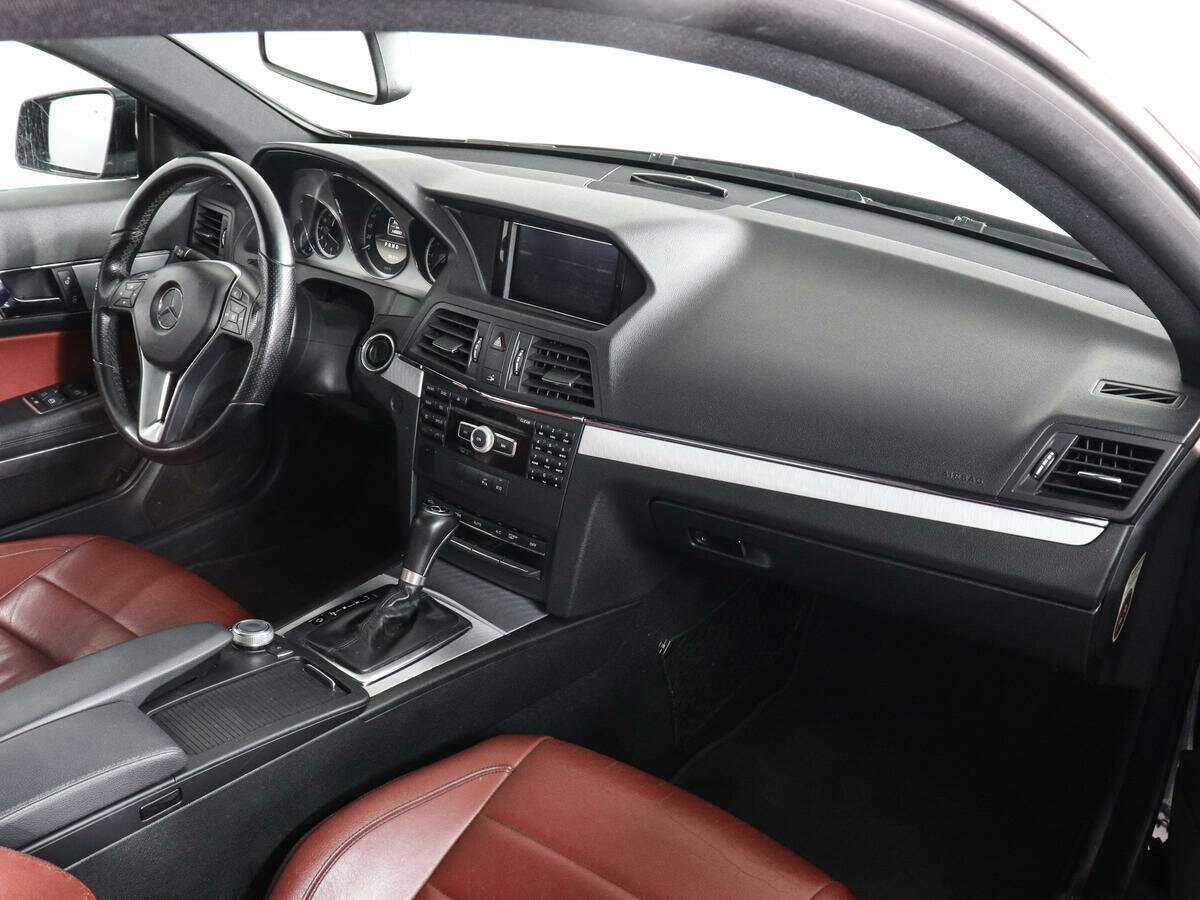 Mercedes-Benz E-Класс 2011 года с пробегом. Фото: #9