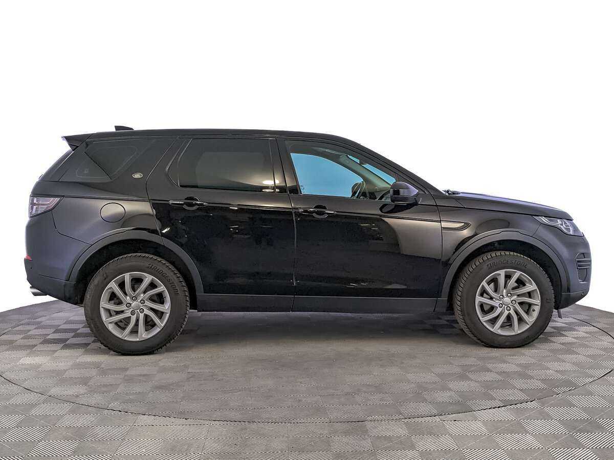 Land Rover Discovery Sport 2018 года с пробегом. Фото: #3