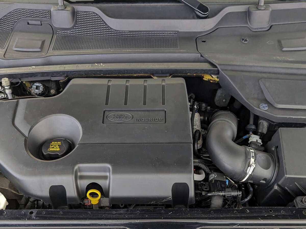 Land Rover Discovery Sport 2018 года с пробегом. Фото: #8