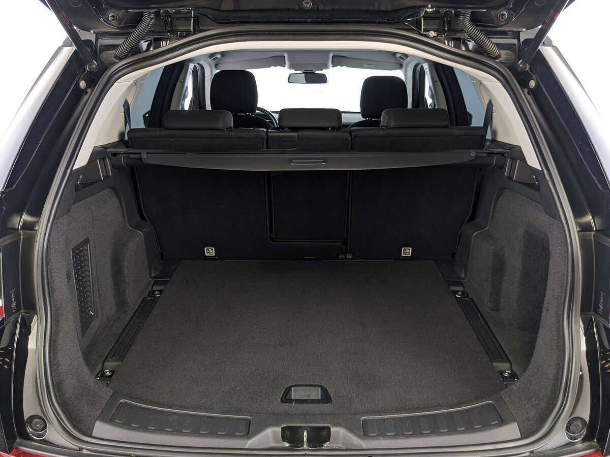 Land Rover Discovery Sport 2018 года с пробегом. Фото: #9