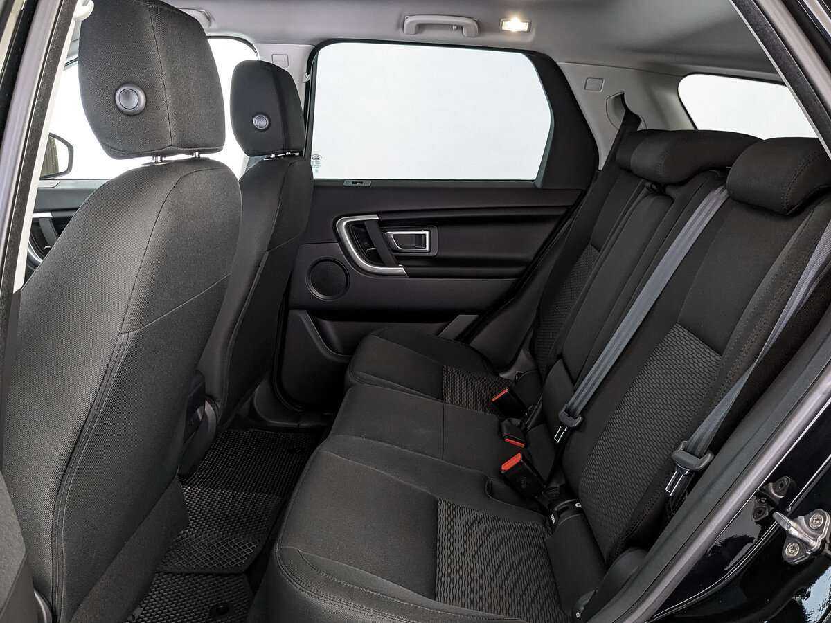 Land Rover Discovery Sport 2018 года с пробегом. Фото: #17