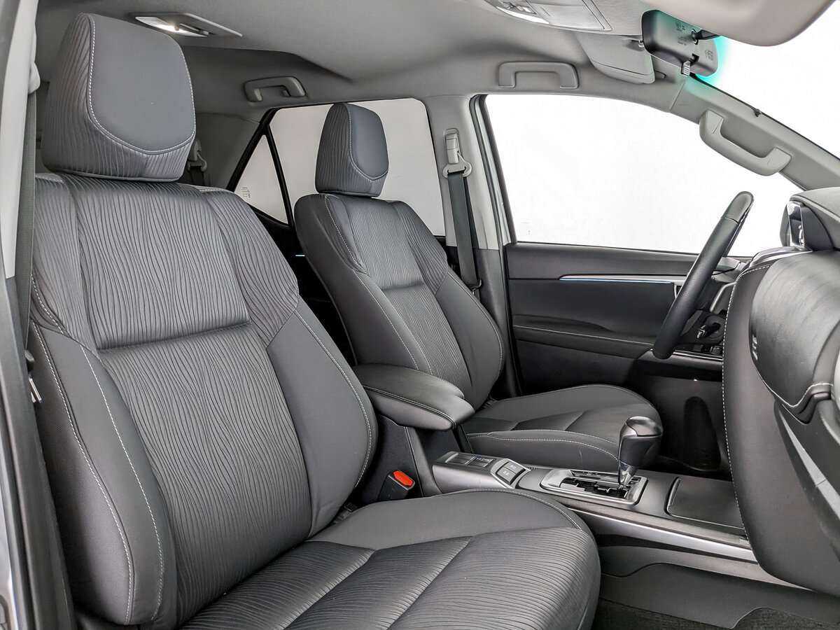 Toyota Fortuner 2021 года с пробегом. Фото: #17