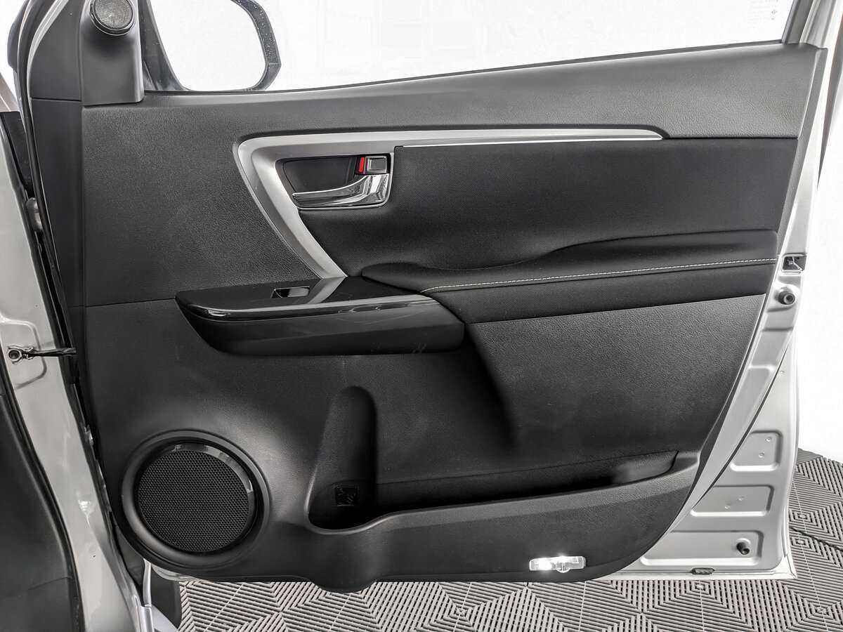 Toyota Fortuner 2021 года с пробегом. Фото: #18