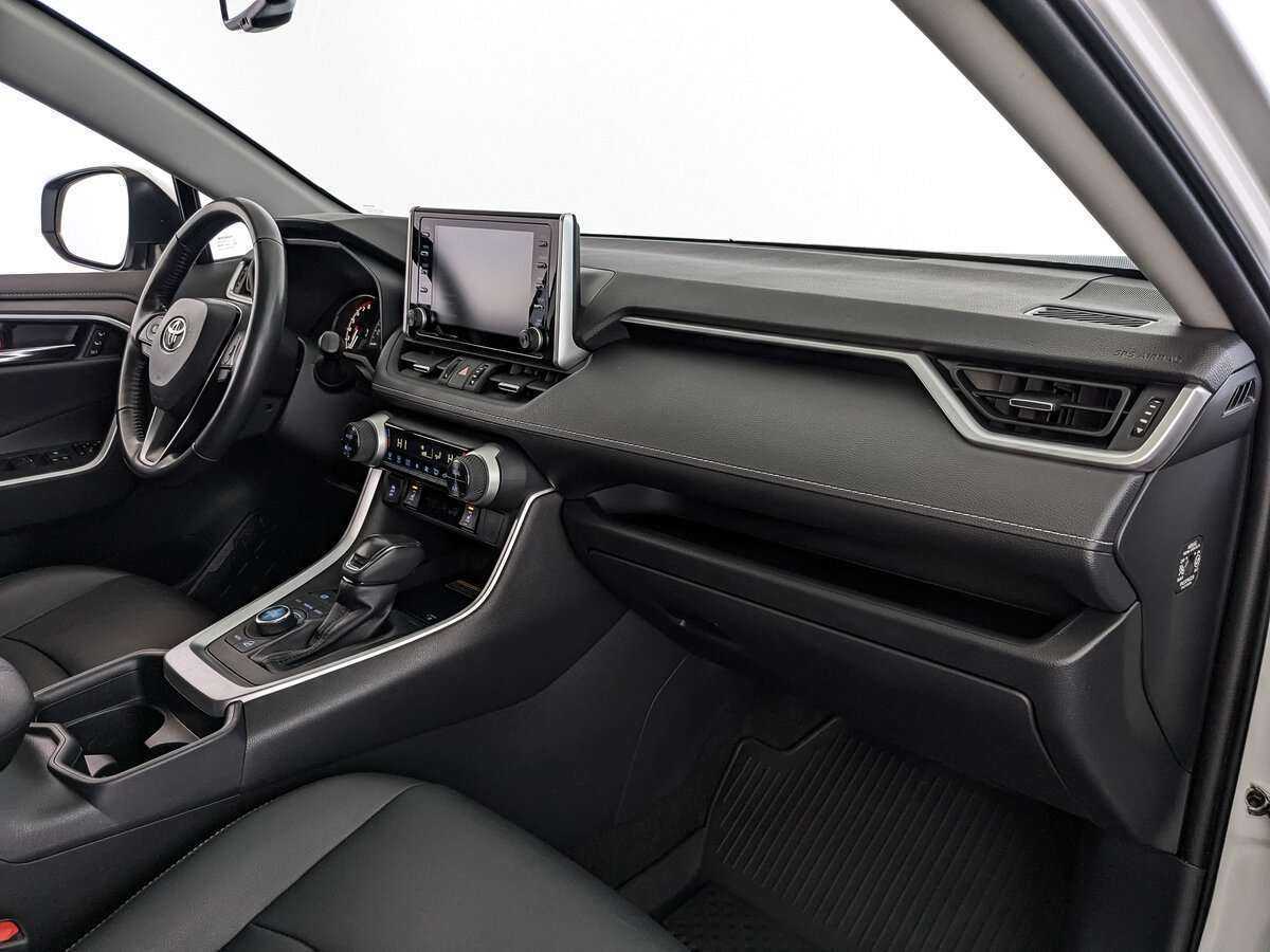 Toyota RAV4 2022 года с пробегом. Фото: #10