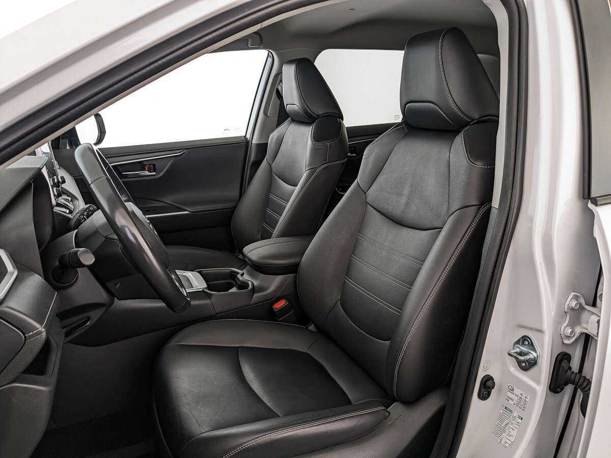 Toyota RAV4 2022 года с пробегом. Фото: #17