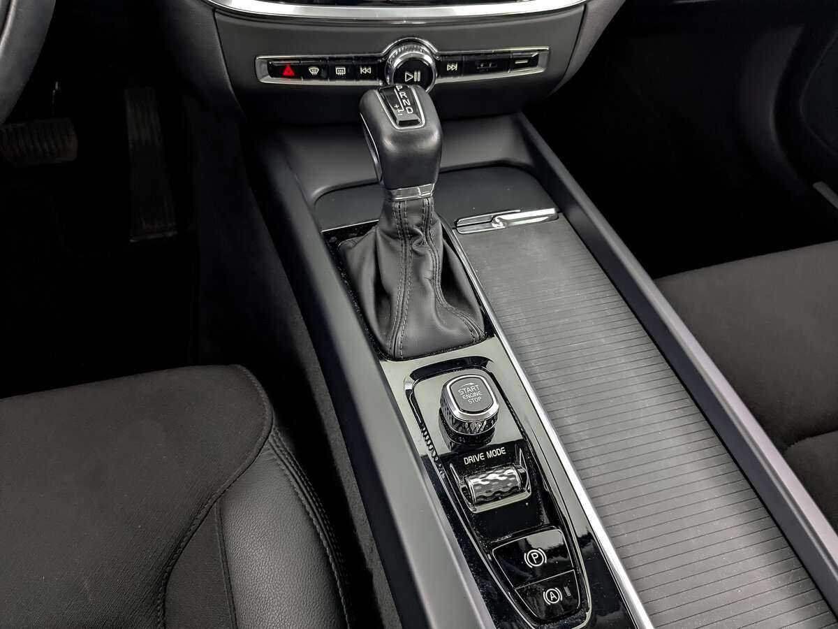 Volvo V60 Cross Country 2021 года с пробегом. Фото: #20