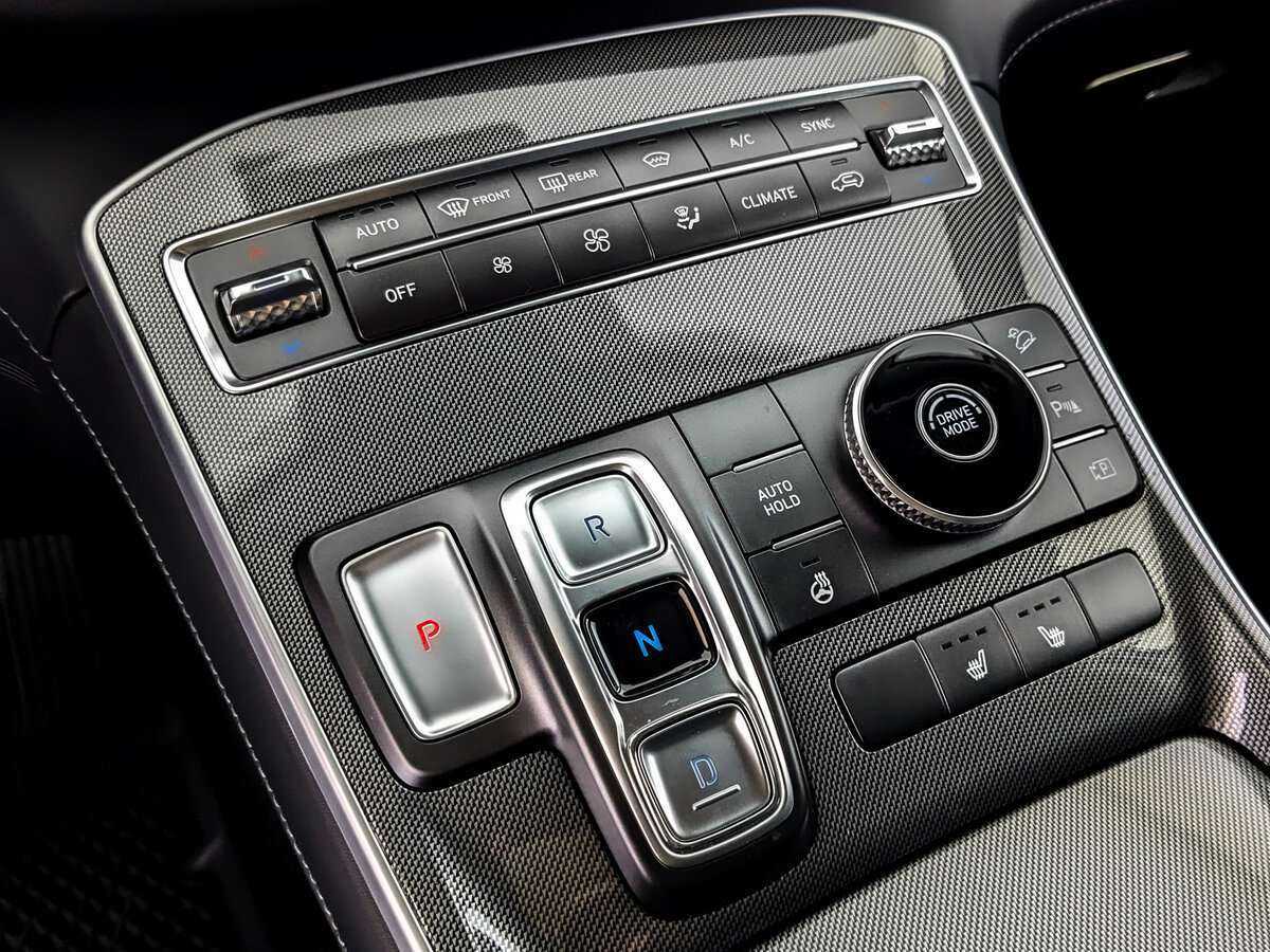 Hyundai Santa Fe 2023 года с пробегом. Фото: #21