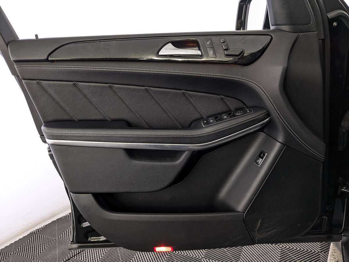 Mercedes-Benz GL-Класс 2014 года с пробегом. Фото: #14