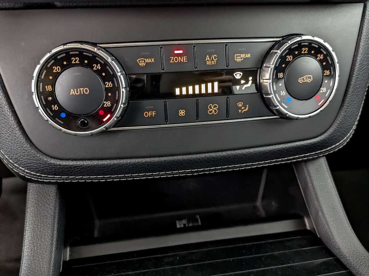 Mercedes-Benz GL-Класс 2014 года с пробегом. Фото: #23