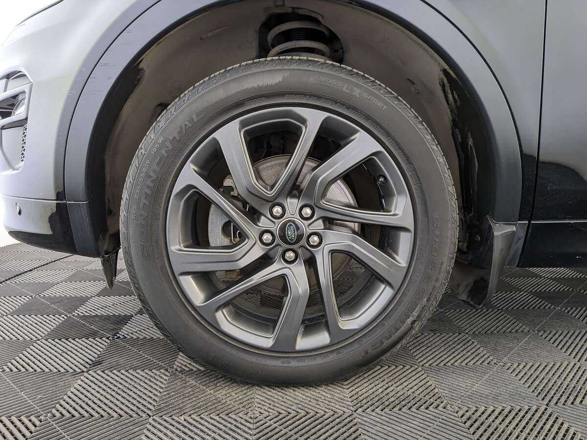 Land Rover Discovery Sport 2017 года с пробегом. Фото: #11