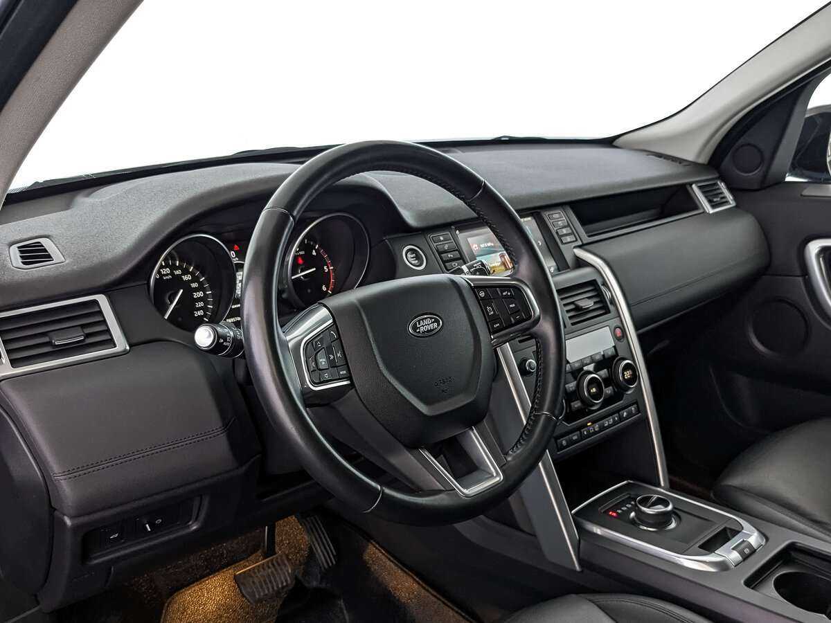Land Rover Discovery Sport 2017 года с пробегом. Фото: #14